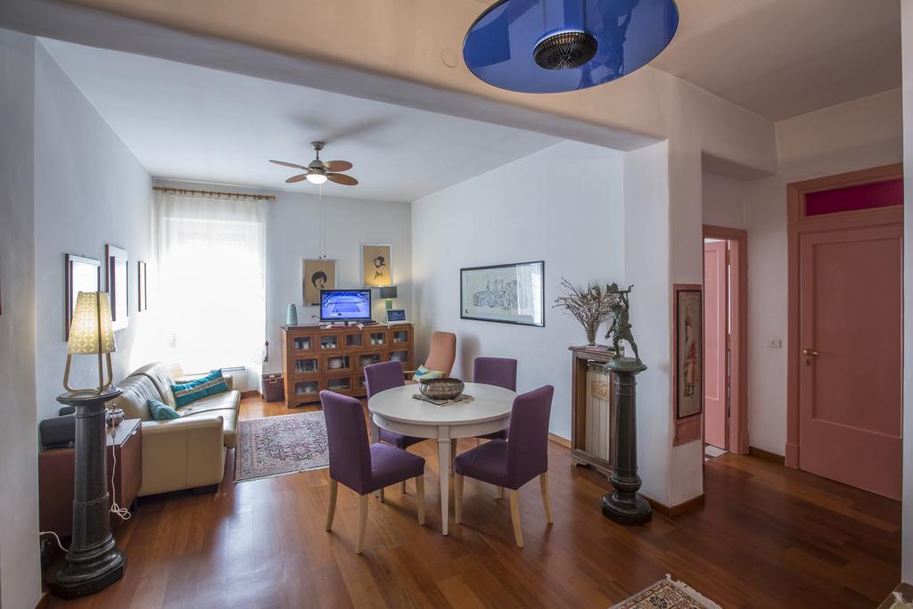 Ferienwohnung Living in San Peter Rom Zimmer foto